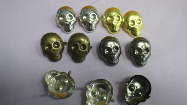 Neet nagadega" Pealuu" 20X15mm, 5tk.